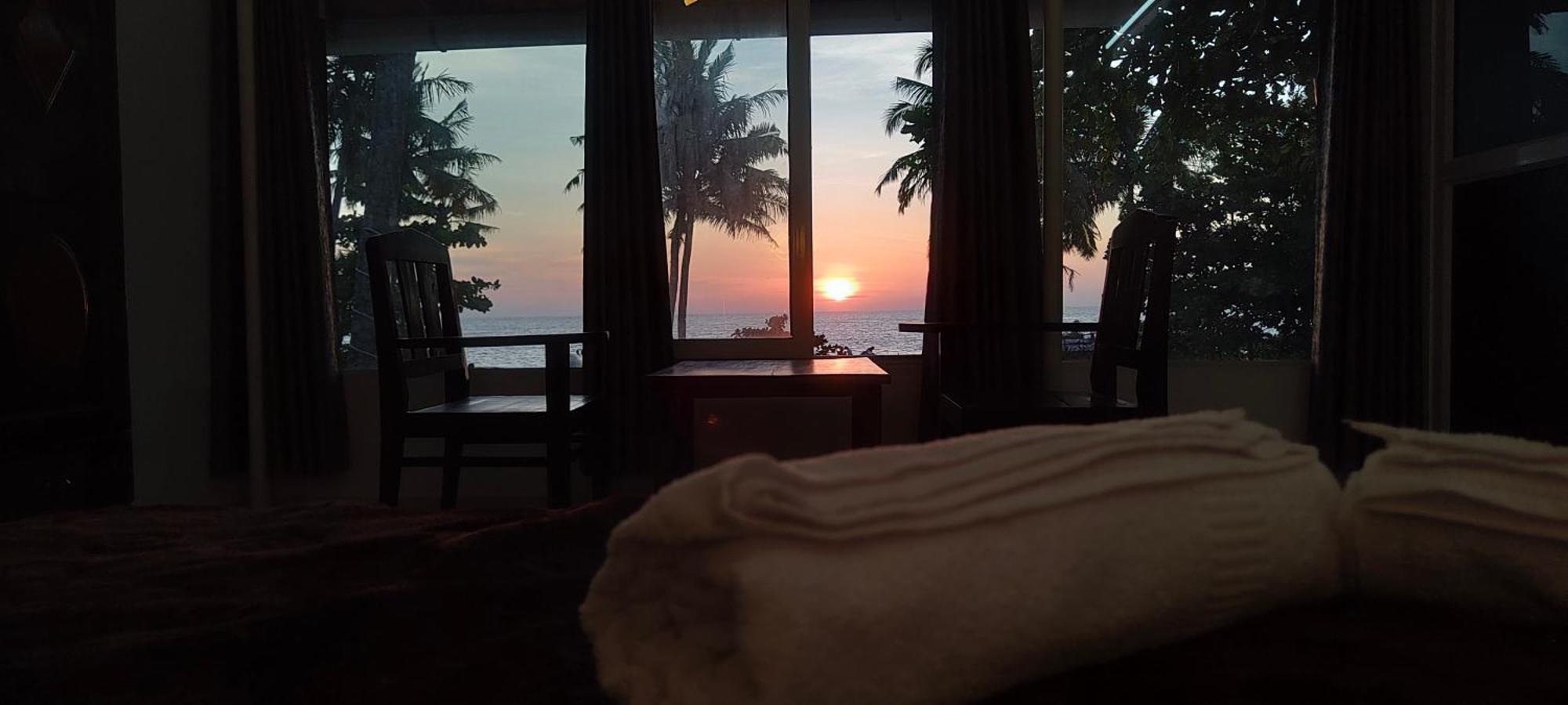 Marari Blue Whale Beach House Alappuzha 외부 사진